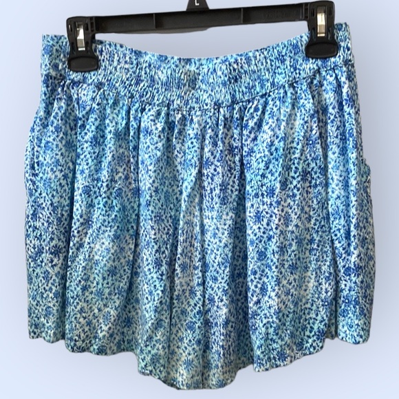 BETHANY MOTA Blue Floral Flowy Shorts, Size M. - Picture 2 of 11
